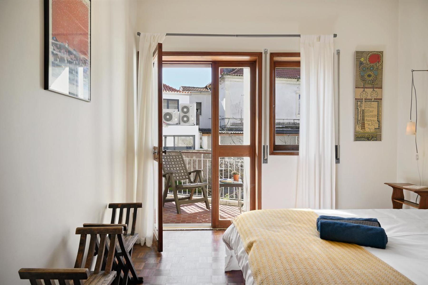 Vic Aveiro Arts House Hotel Buitenkant foto